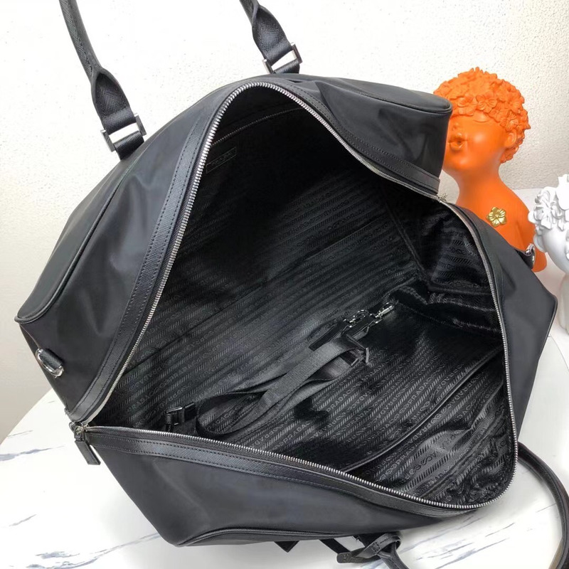 Pra*a re-nylon travel bag black