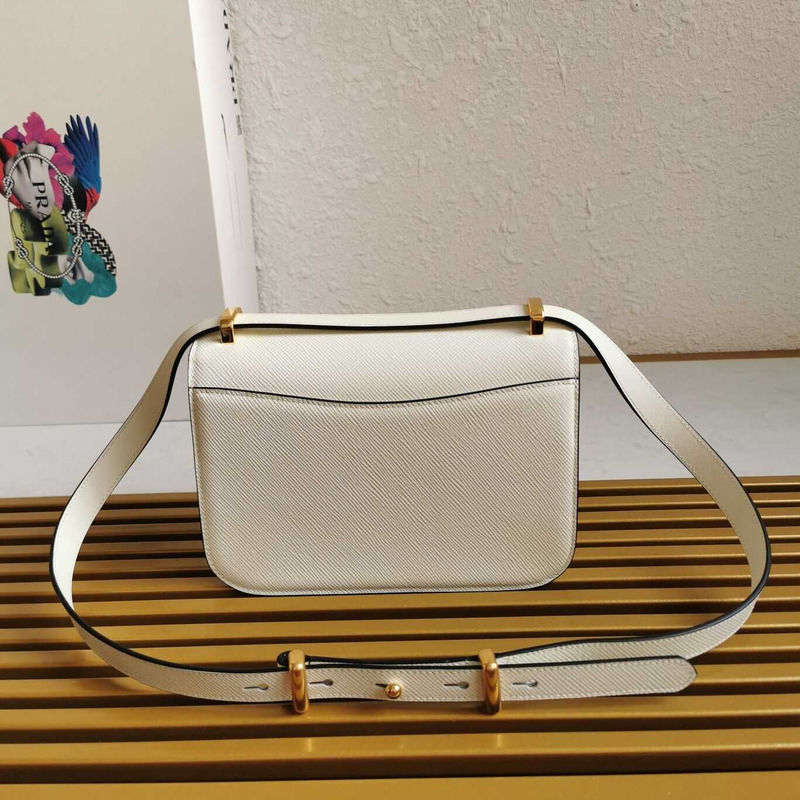 Pra*a emblème leather white