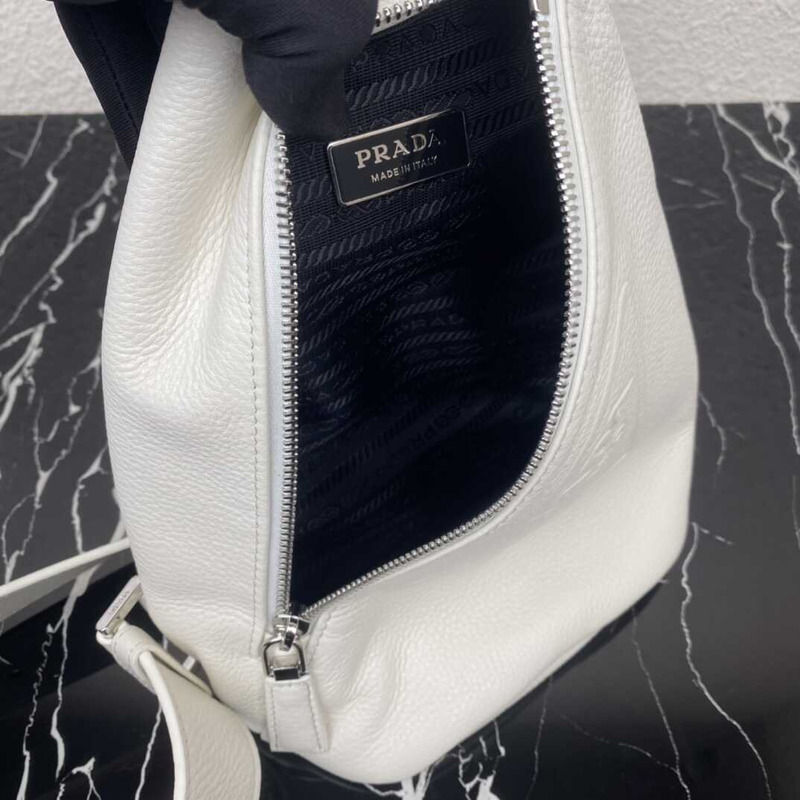 Pra*a cross leather bag white