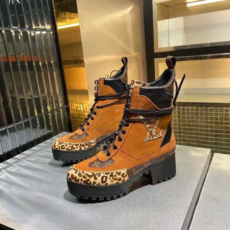 l**is V*t*n leopard print suede boots orange