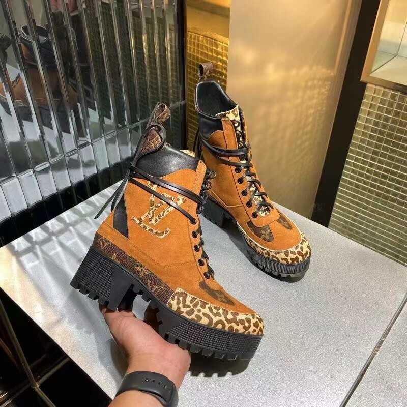 l**is V*t*n leopard print suede boots orange