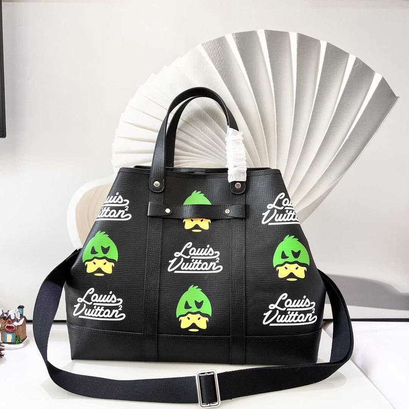 l**is V*t*n x nigo tote journey black