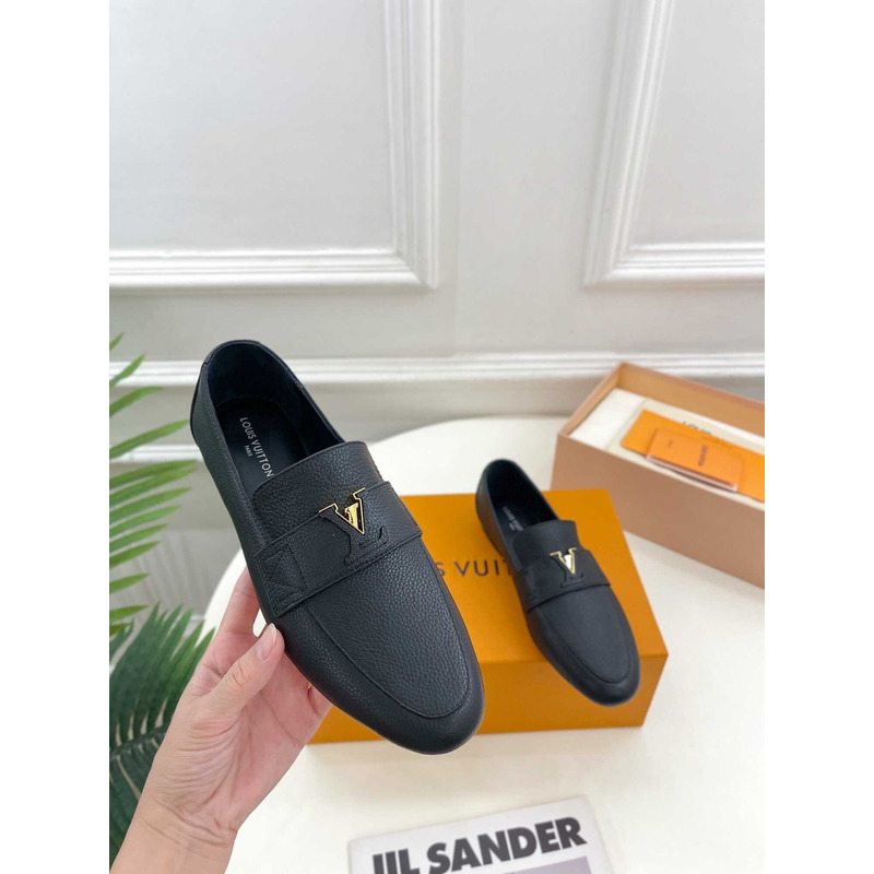 l**is V*t*n capri loafers leather black