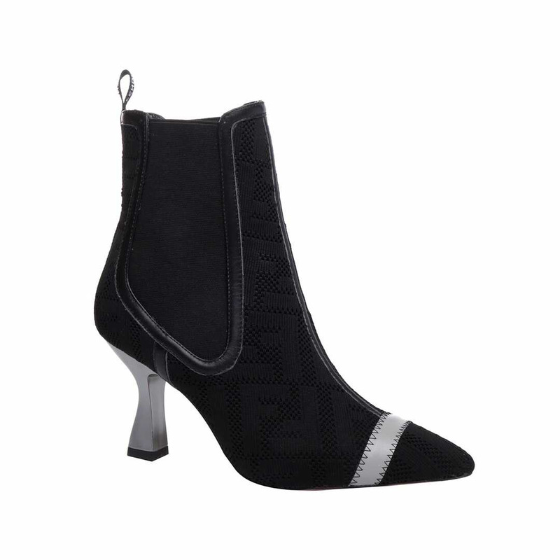 F**di ankle boots black