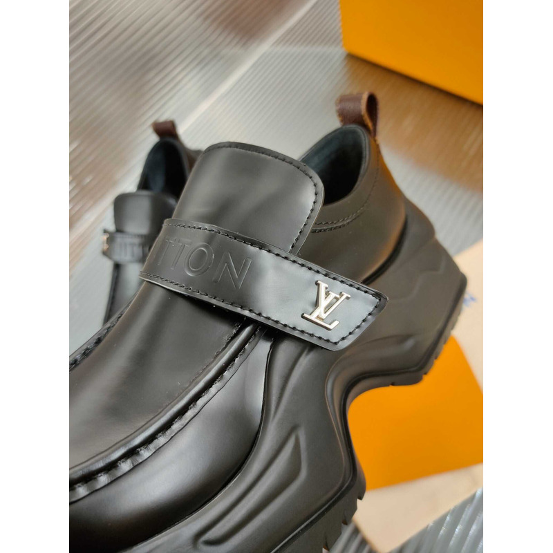 l**is V*t*n leather loafers black