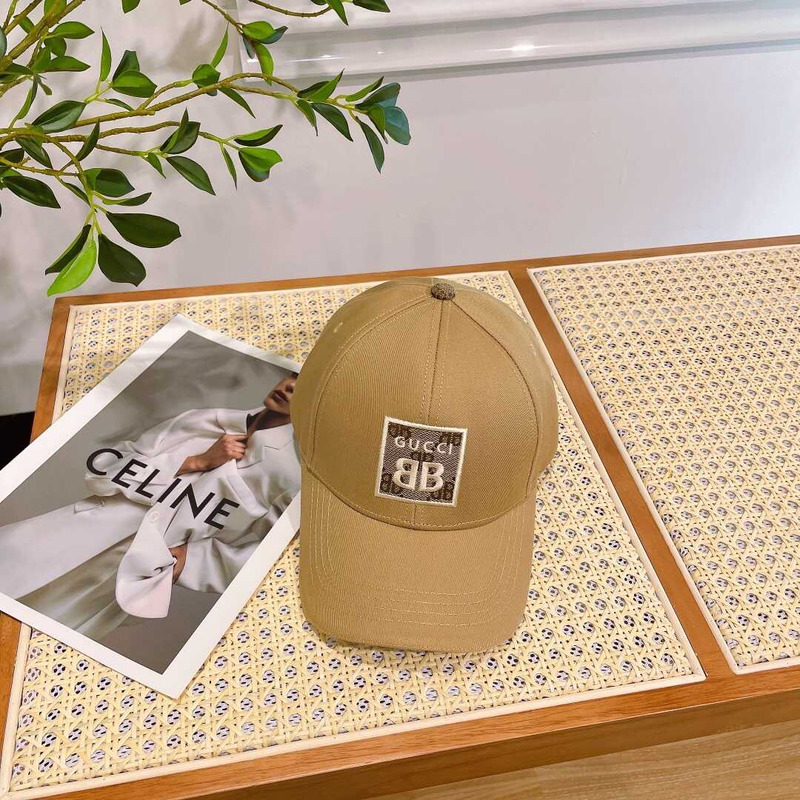 G*u*i baseball cap brown