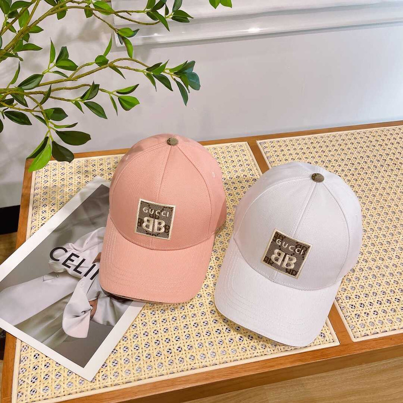 G*u*i baseball cap pink