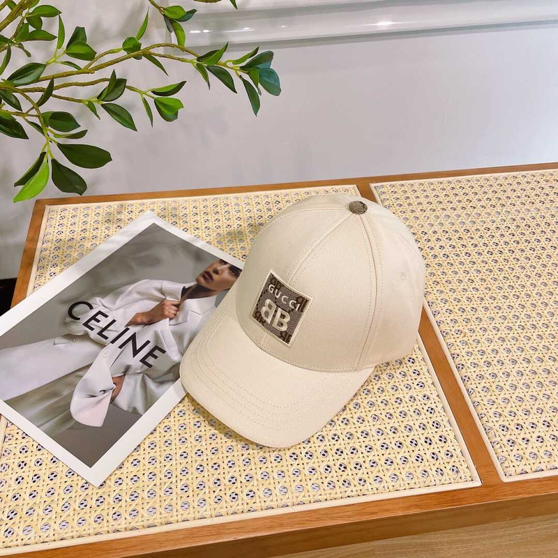 G*u*i baseball cap beige