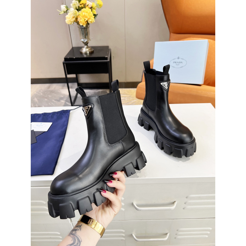 Pra*a monolith glossy leather ankle boots black