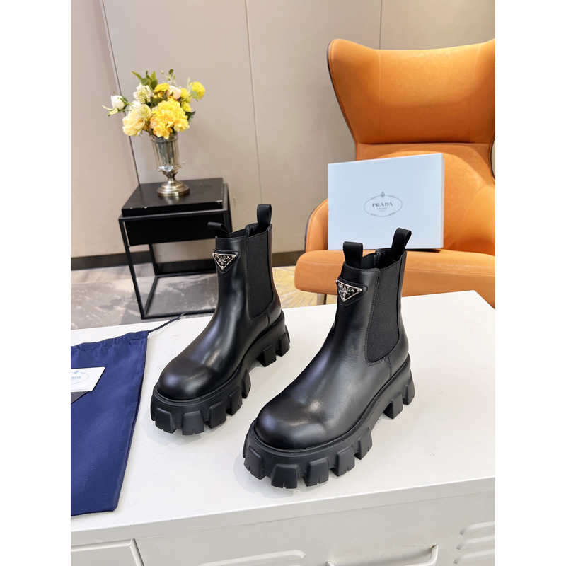 Pra*a monolith glossy leather ankle boots black