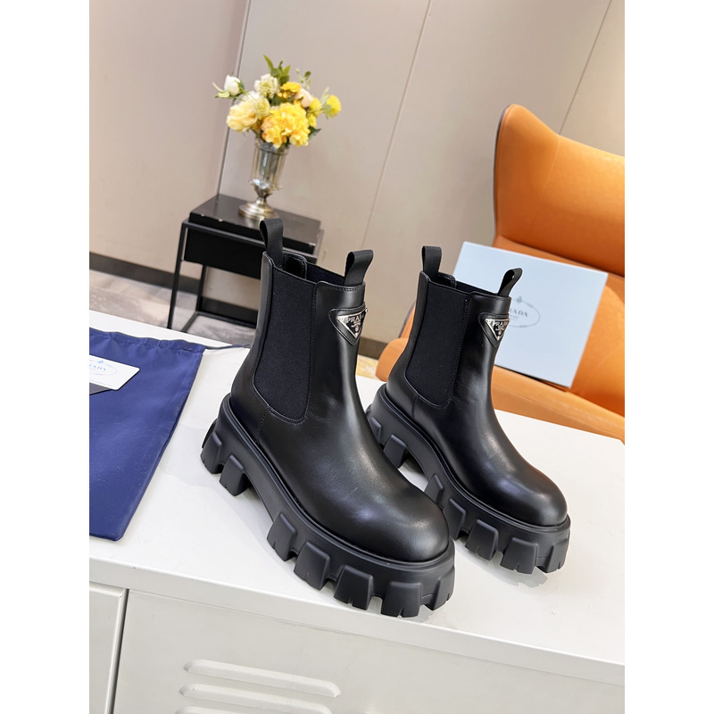 Pra*a monolith glossy leather ankle boots black