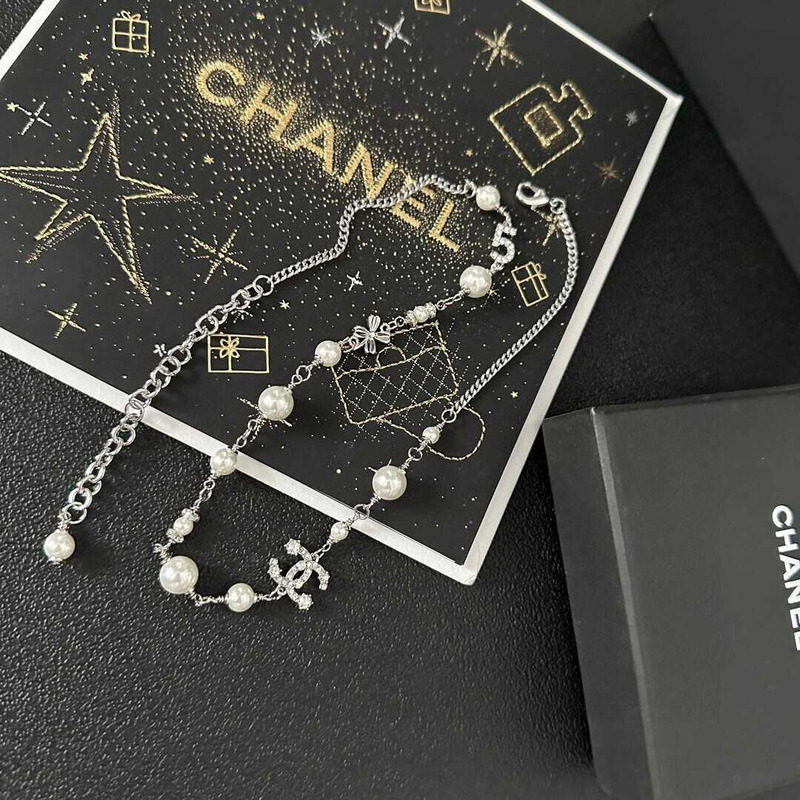 Ch*el pearl star cc necklace silver