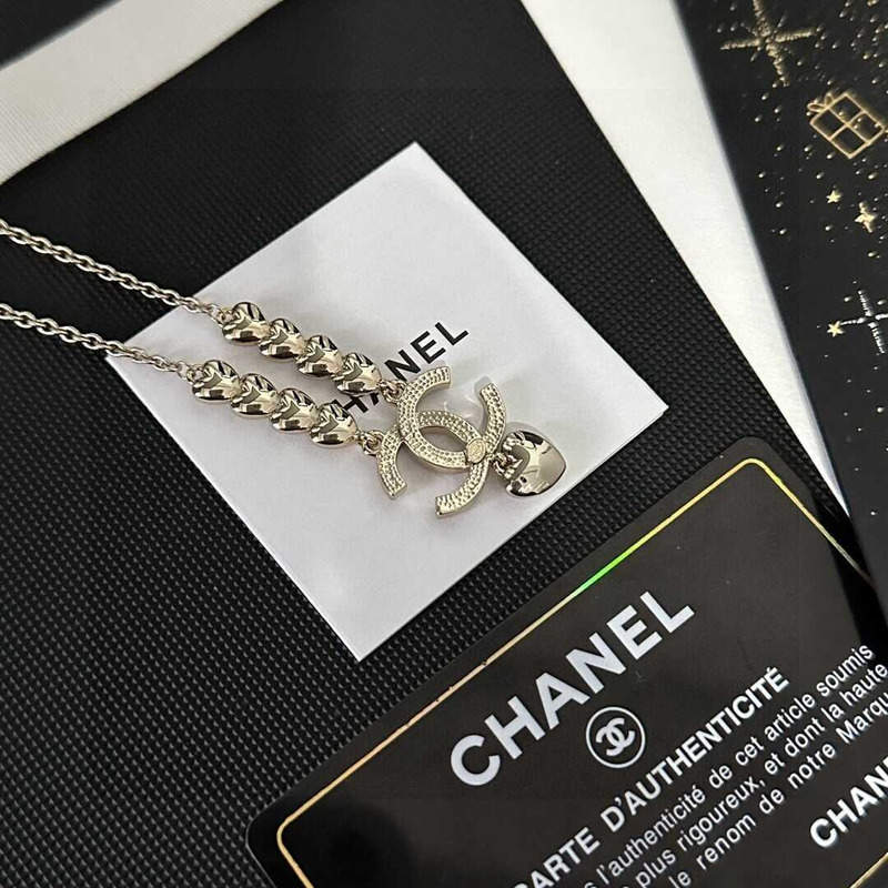 Ch*el crystal cc pendant necklace silver