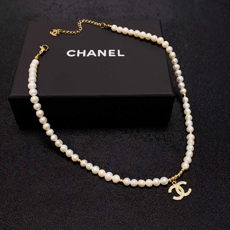 Ch*el cc crystal pearl necklace gold