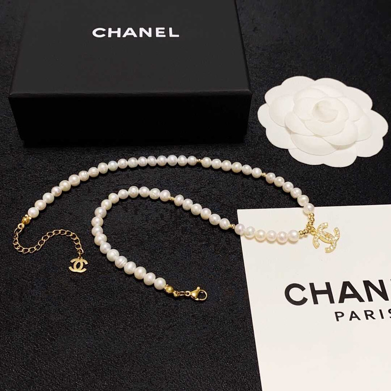 Ch*el cc crystal pearl necklace gold