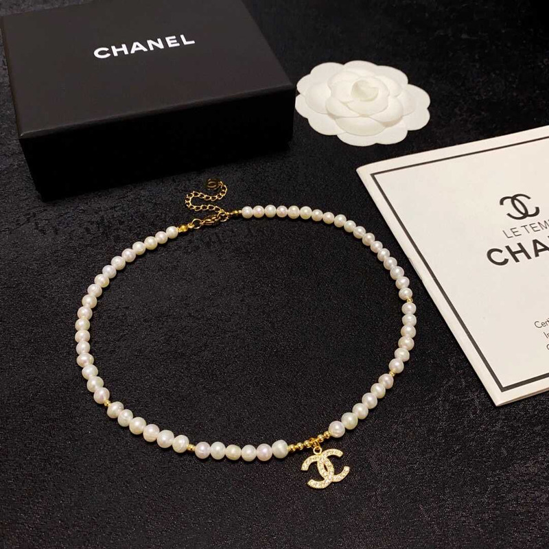 Ch*el cc crystal pearl necklace gold