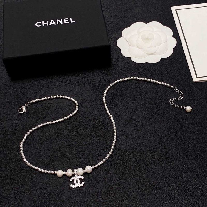 Ch*el cc pearl necklace white