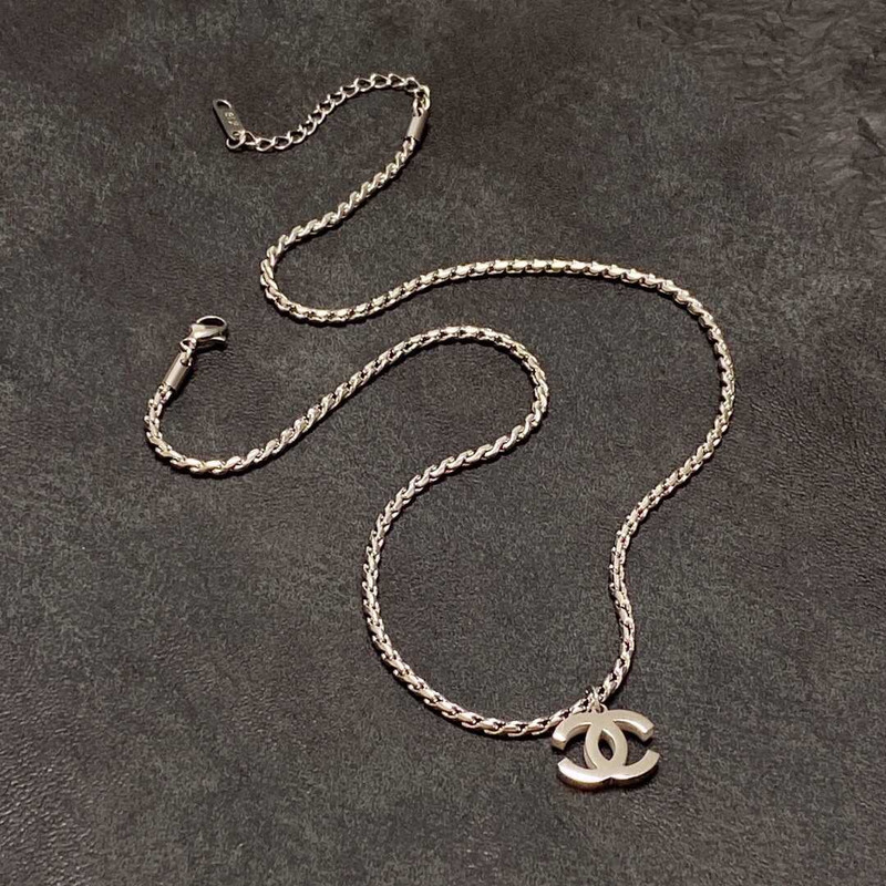 Ch*el cc pendant necklace silver