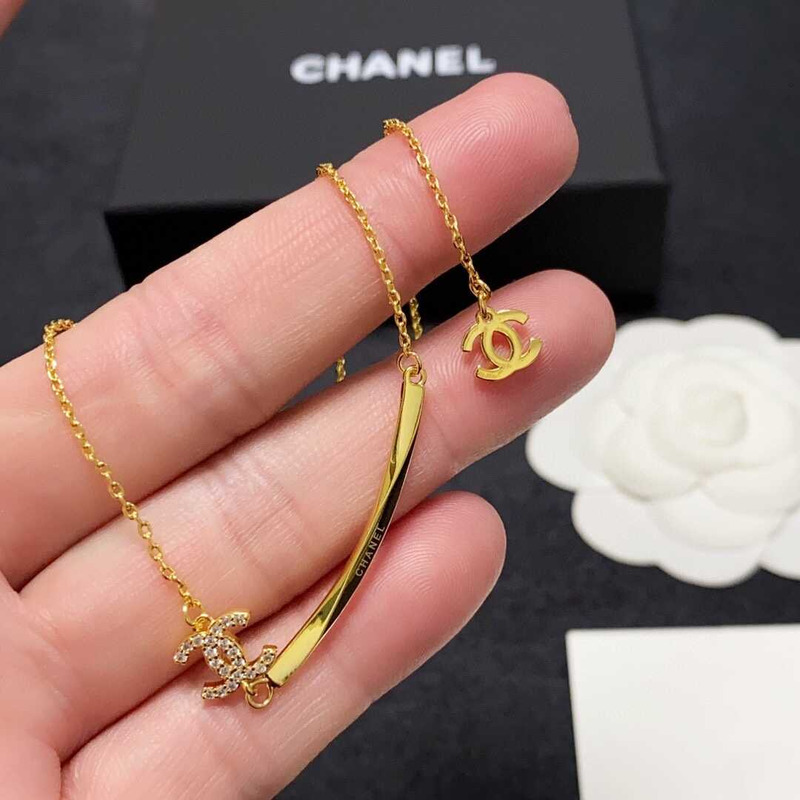 Ch*el gold logo necklace