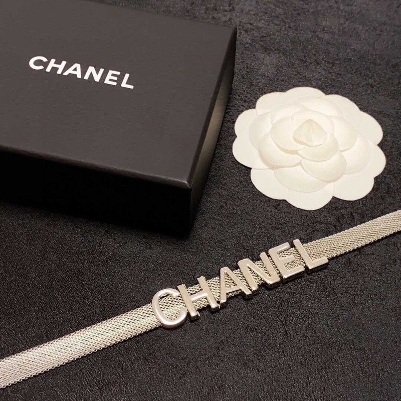 Ch*el logo chocker silver