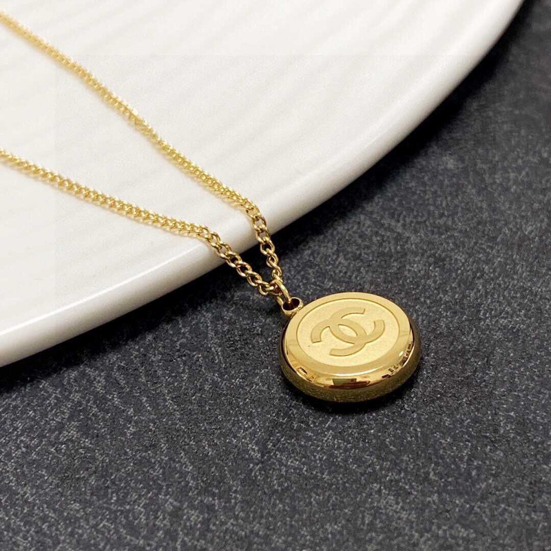 Ch*el logo gold coin necklace