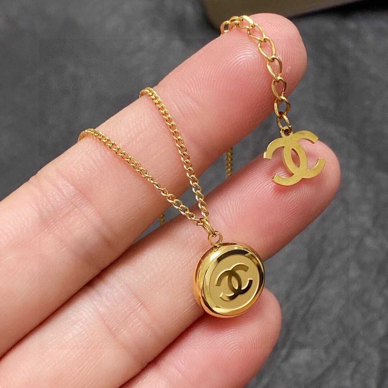 Ch*el logo gold coin necklace