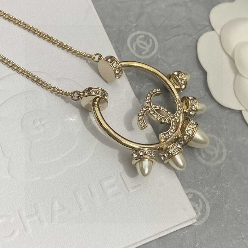 Ch*el half ring logo pendant gold