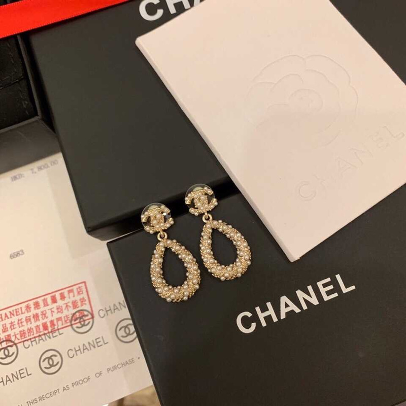 Ch*el water drop pearl earrings gold