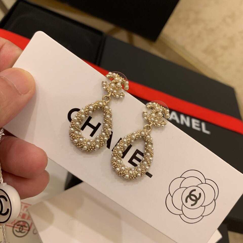 Ch*el water drop pearl earrings gold