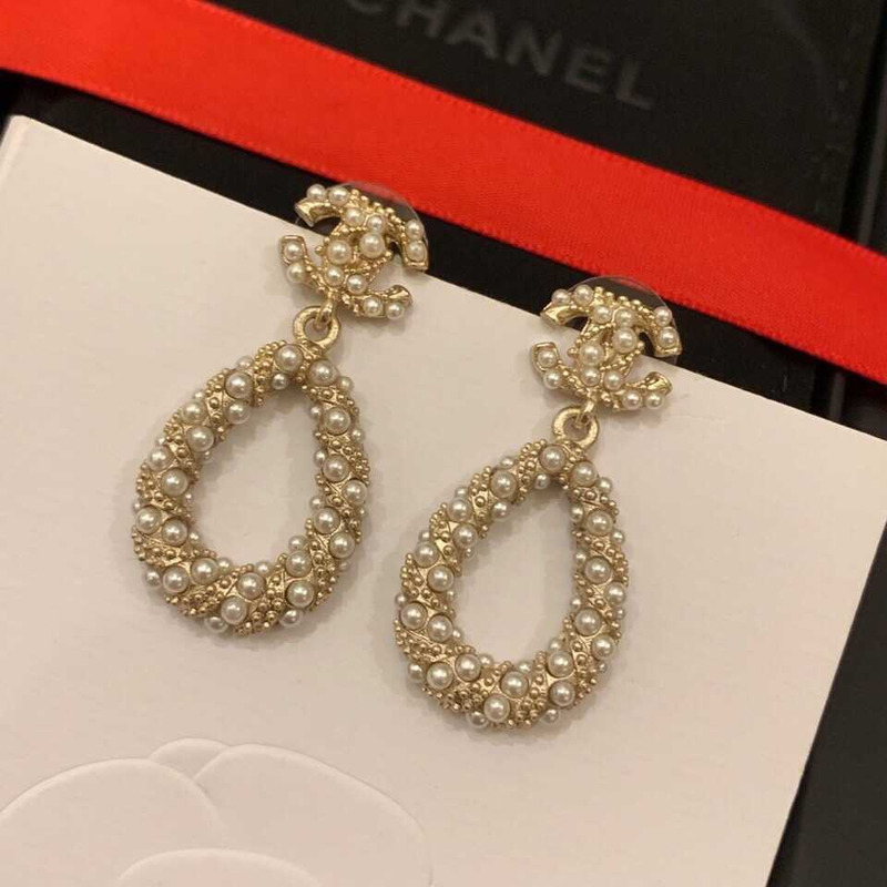 Ch*el water drop pearl earrings gold