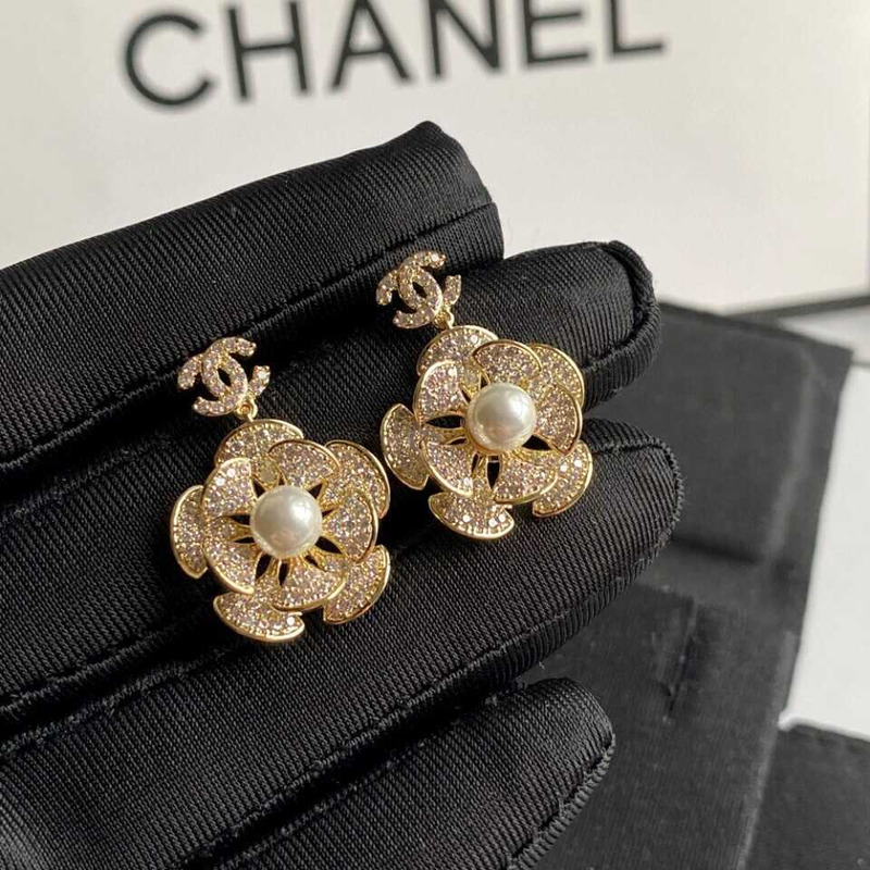 Ch*el camellia pearl earrings gold and white