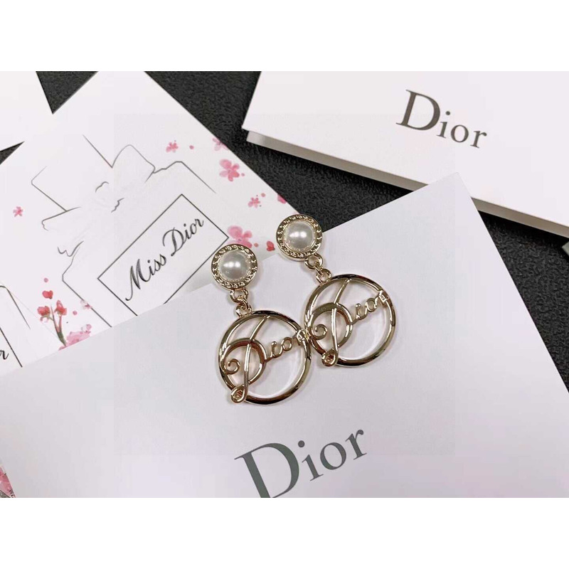 D*or stylish pendant earrings