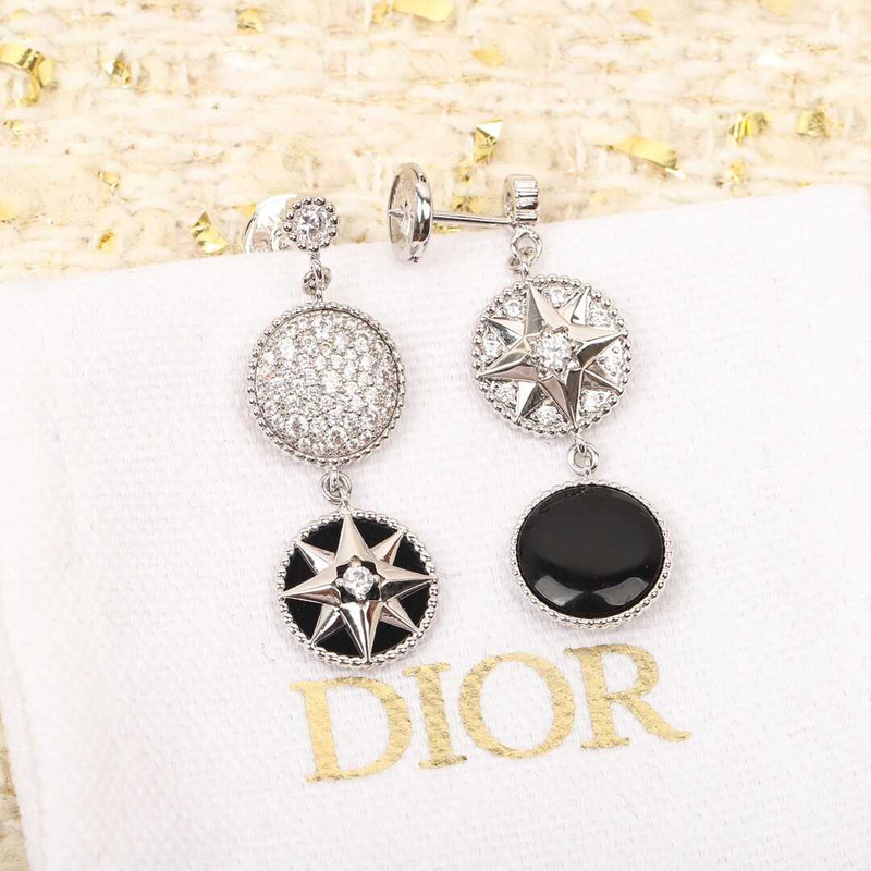 D*or rose des vents earrings 18k white gold, diamond and onyx accents