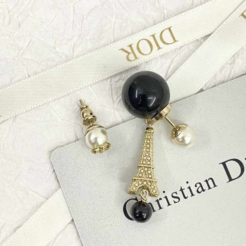 D*or tribales earrings gold finish metal, white and black resin beading