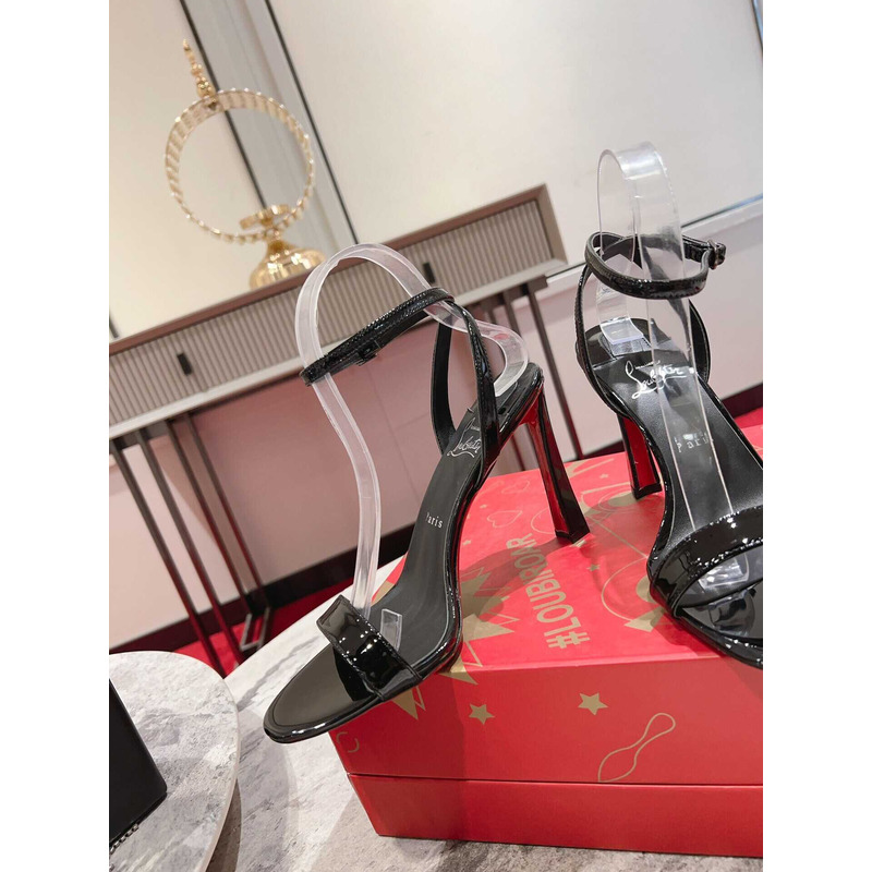 Ch**an louboutin patent leather heels black