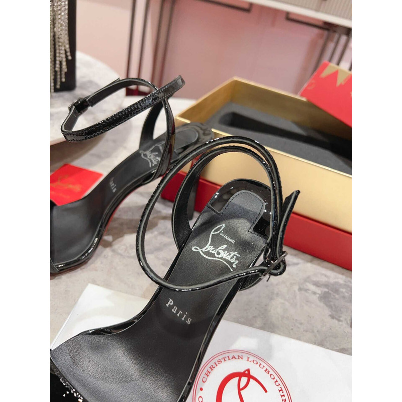 Ch**an louboutin patent leather heels black