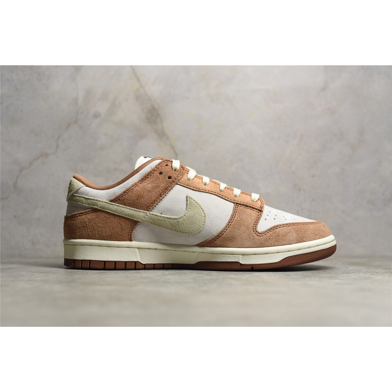 Nike Dunk Low Sneakers White Brown