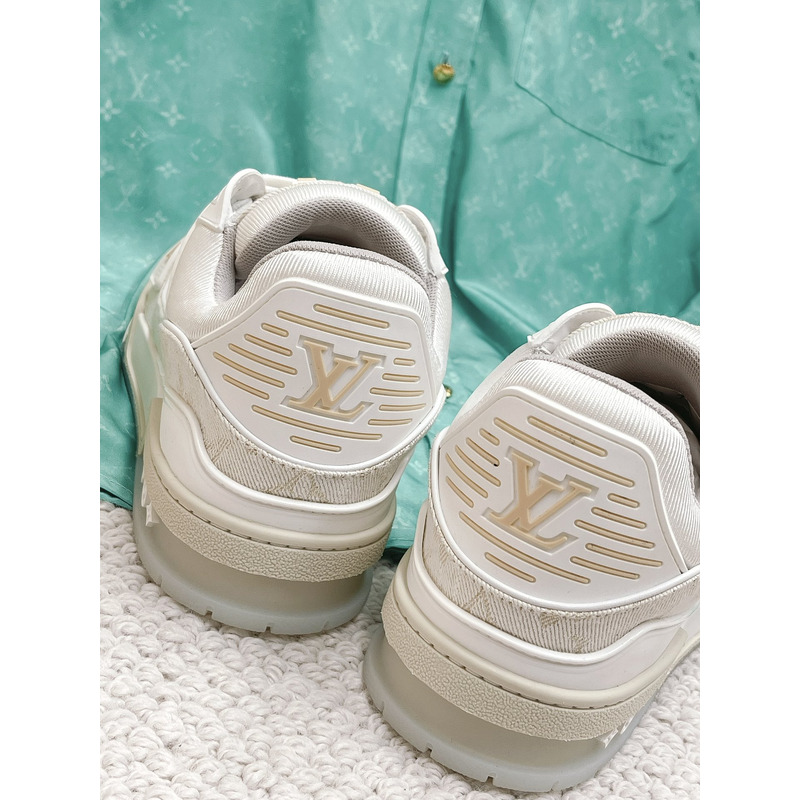 l**is V*t*n lv trainer white