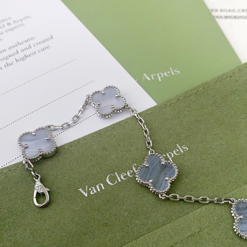 Van Cleef & Arpels Bracelet