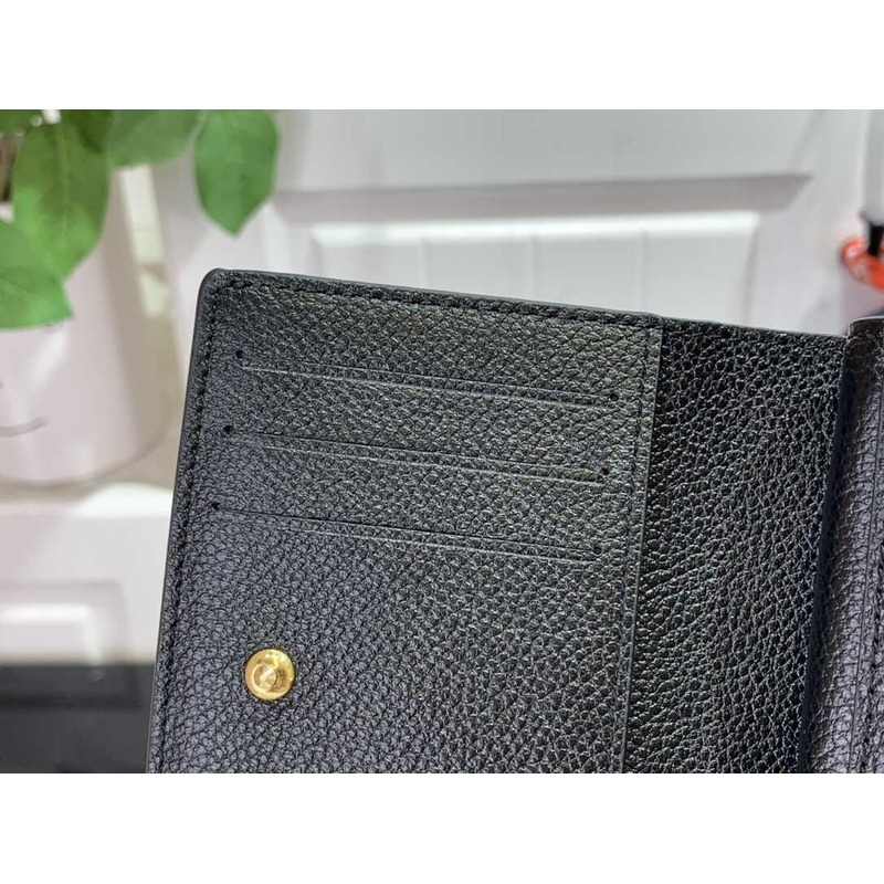 l**is V*t*n capucines xs wallet black