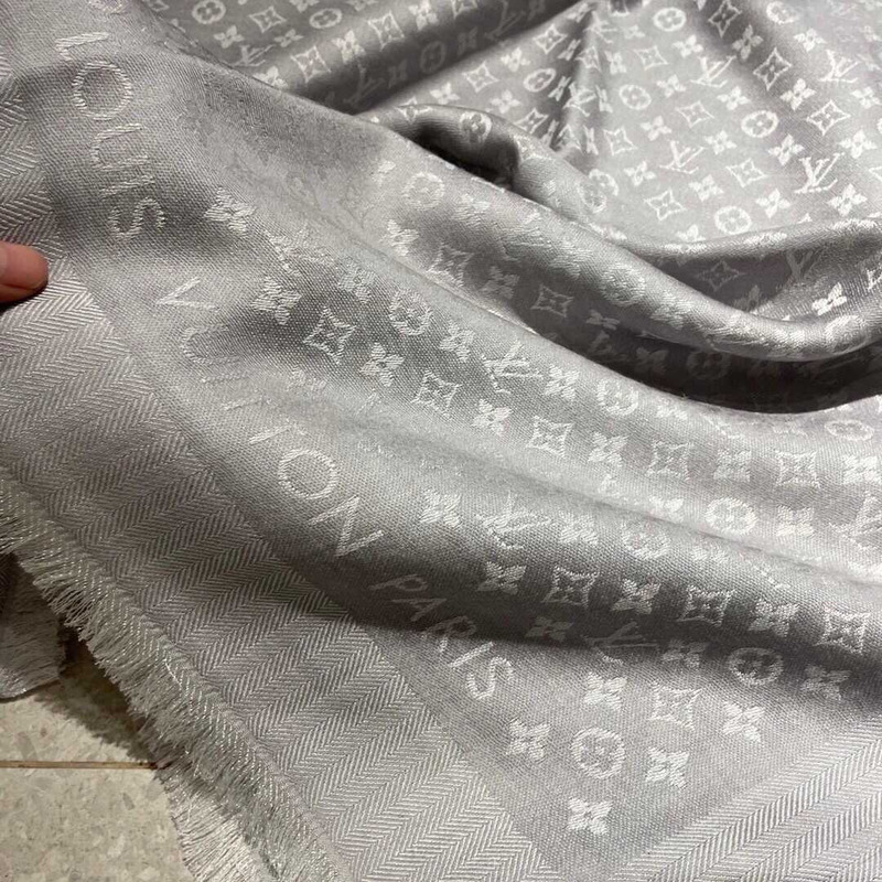 l**is V*t*n monogram scarf grey