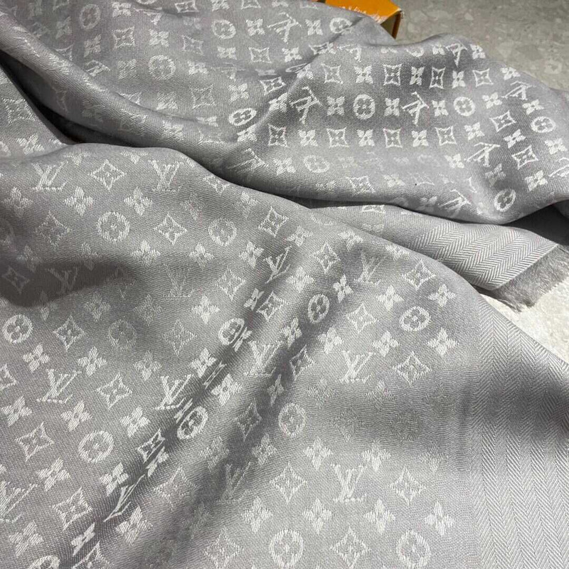 l**is V*t*n monogram scarf grey