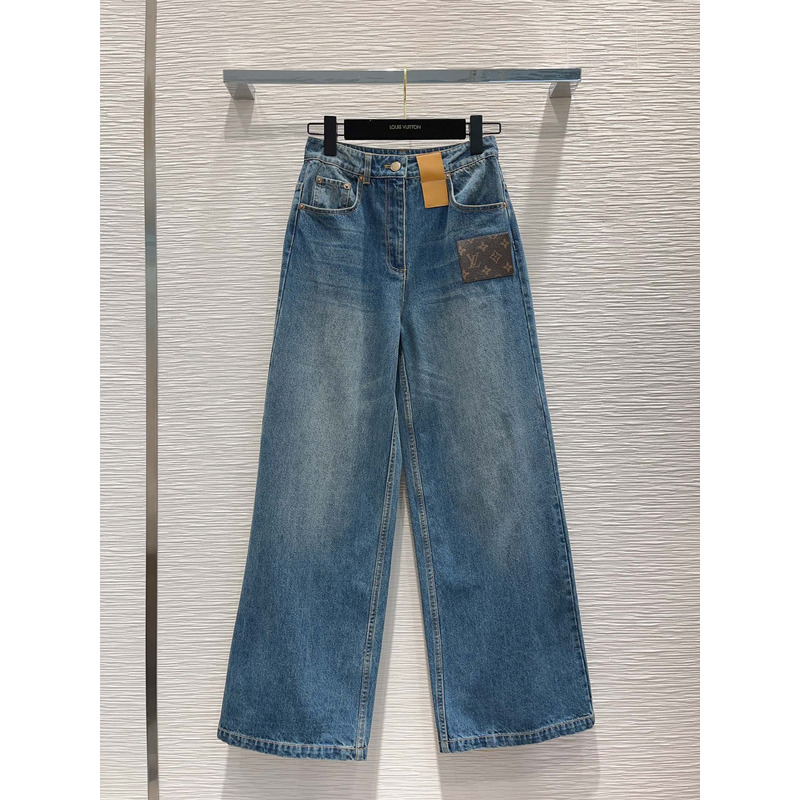 l**is V*t*n monogram patch jeans blue