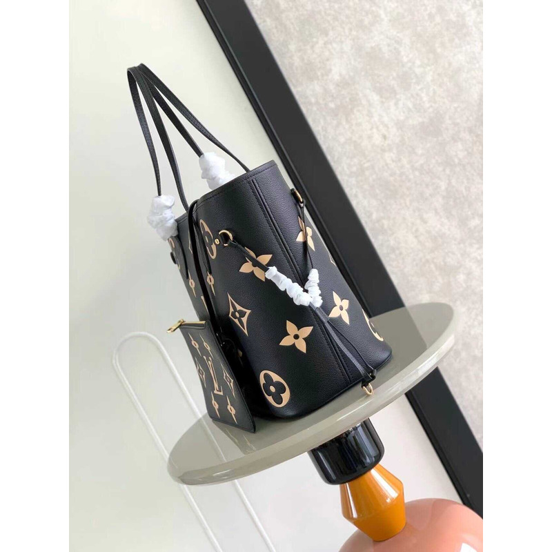 l**is V*t*n neverfull empreinte mm black