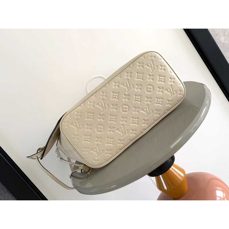 l**is V*t*n neverfull empreinte mm beige