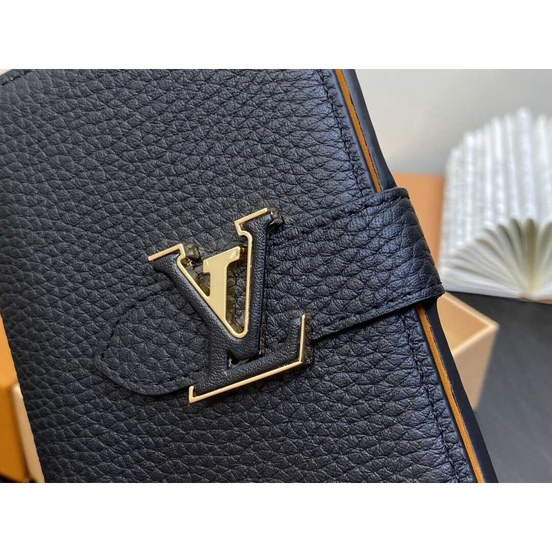 l**is V*t*n vertical compact wallet black