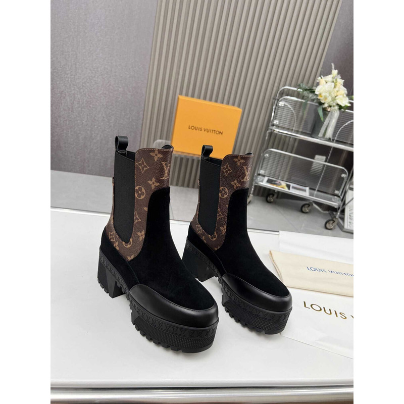 l**is V*t*n chelsea boots monogram and black