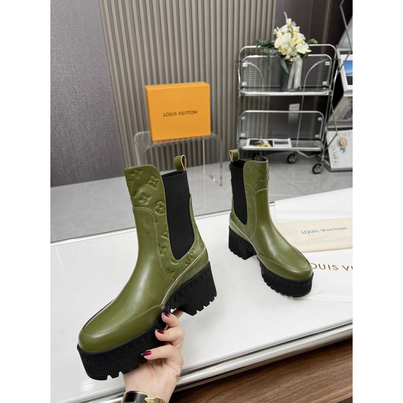 l**is V*t*n mid chelsea boots army green