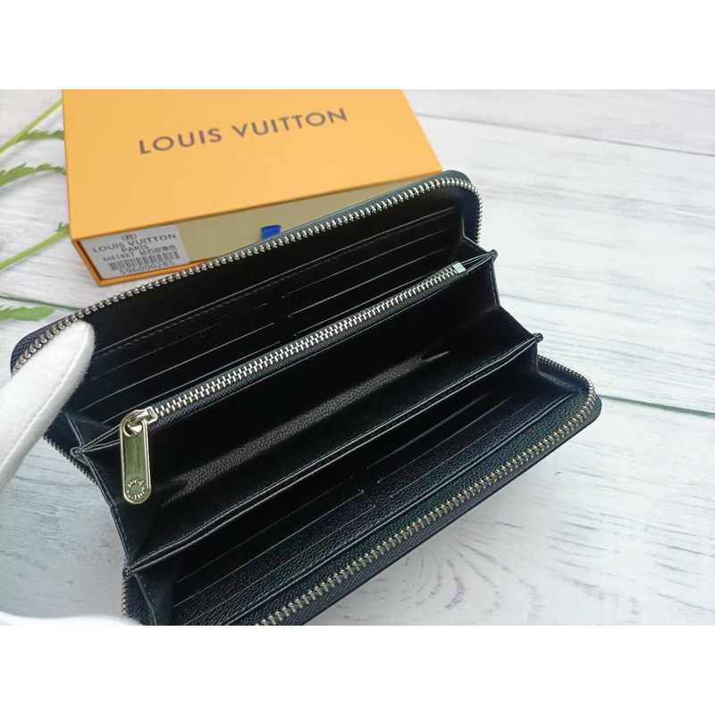 l**is V*t*n zippy wallet black