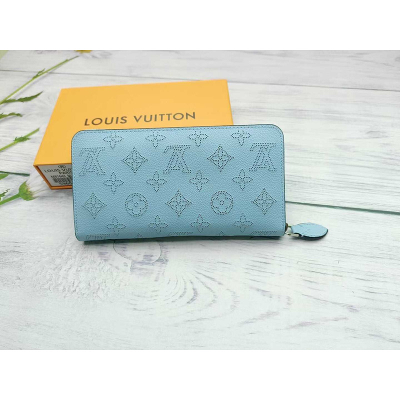 l**is V*t*n zippy wallet blue